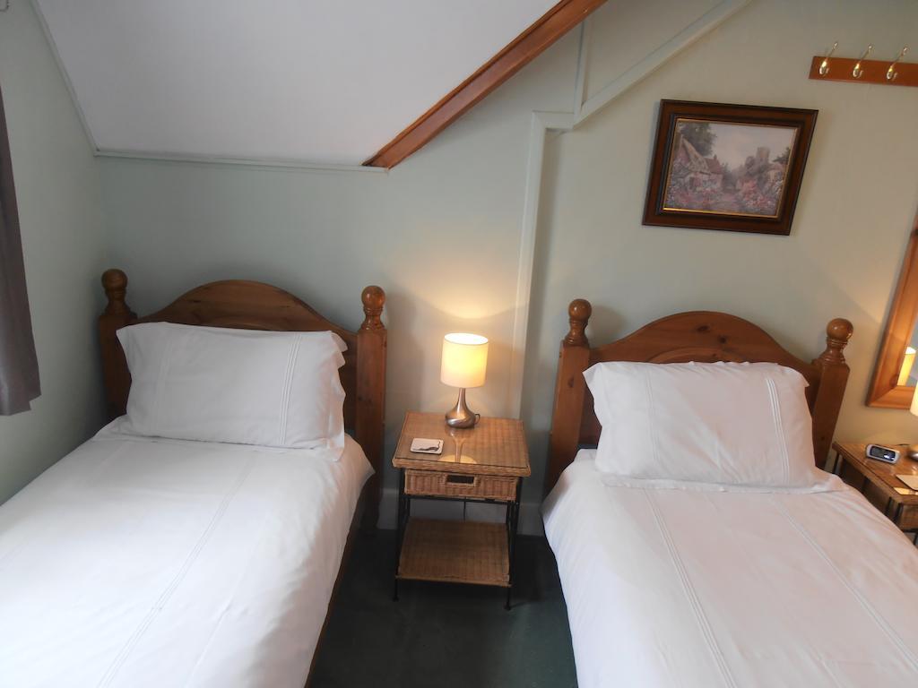 Meadowlea Guest House Okehampton Room photo